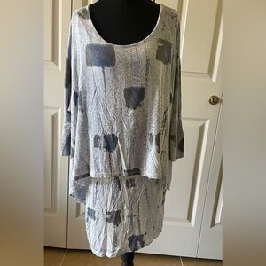 Angela Mara | Layered tunic dress.  Made in Italy. Abstract print. Size XL.